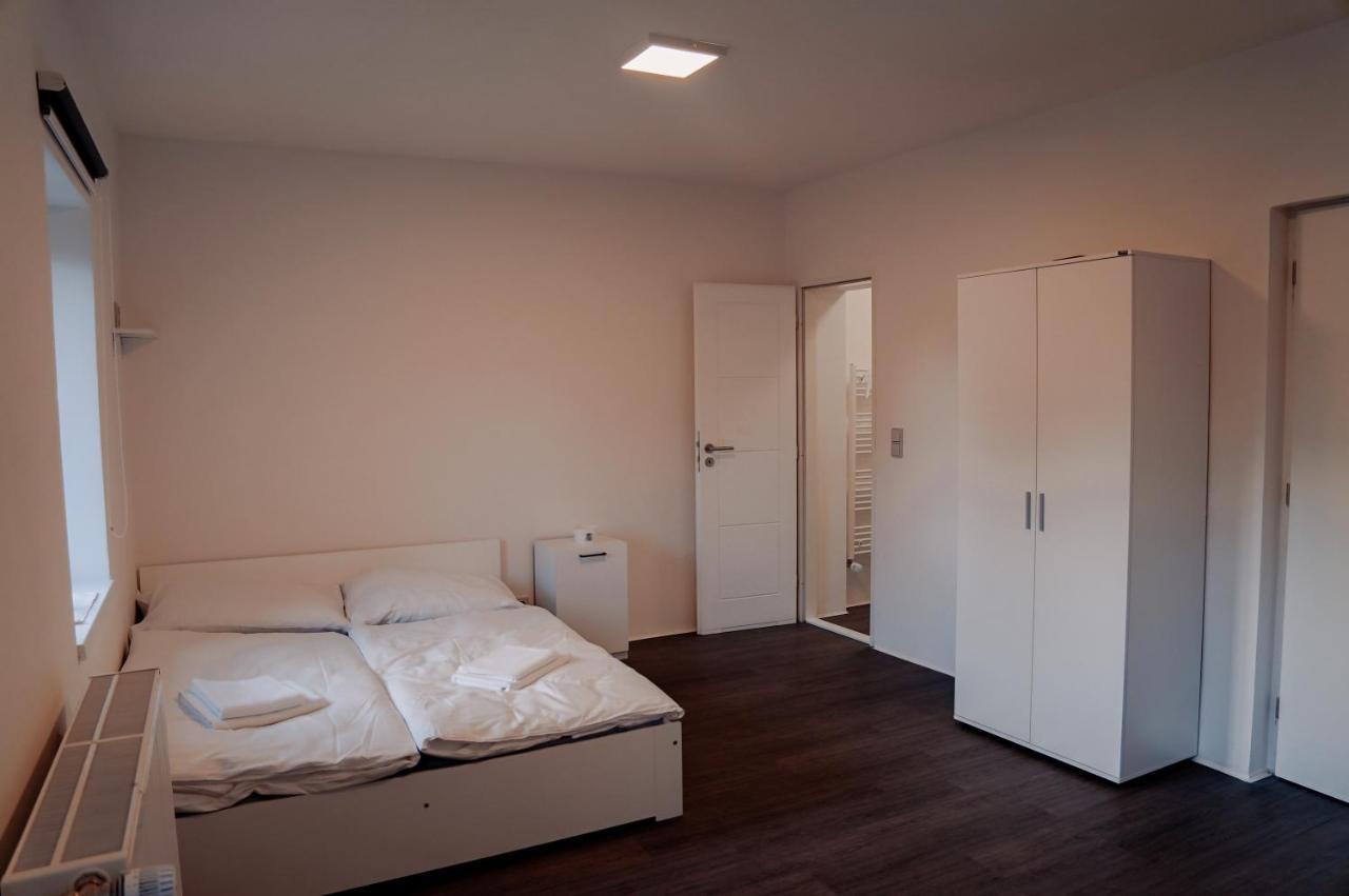 Apartmany Centrum โนวีบอร์ ภายนอก รูปภาพ