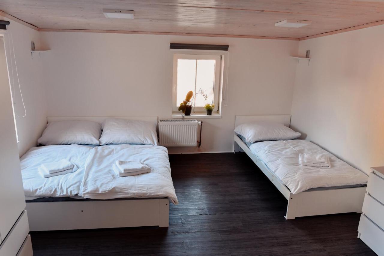 Apartmany Centrum โนวีบอร์ ภายนอก รูปภาพ